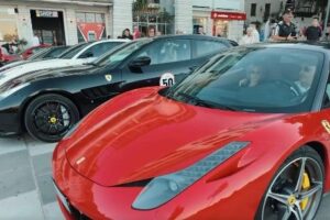Të apasionuarit pas automobilizmit dhe