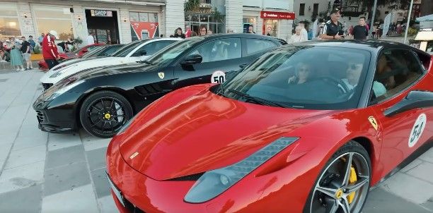 Të apasionuarit pas automobilizmit dhe