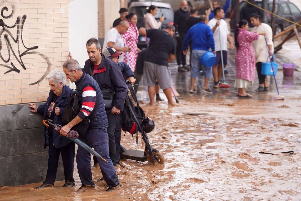 SPANJË   Katër viktima nga stuhitë dhe përmbytjet në Valencia dhe Alicante