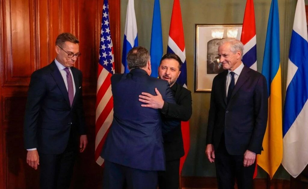 inteligjencës me Ukrainën