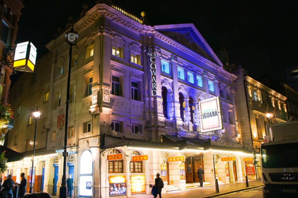 «Into the Woods» në West End  doli videoja e parë me «Children Will Listen»