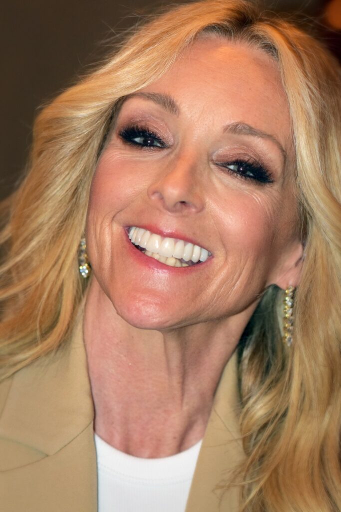 Jane Krakowski kthehet si Mary Todd Lincoln  «Oh  Mary » në West End nga 7 dhjetori  rezervimet zgjaten deri në qershor 2027