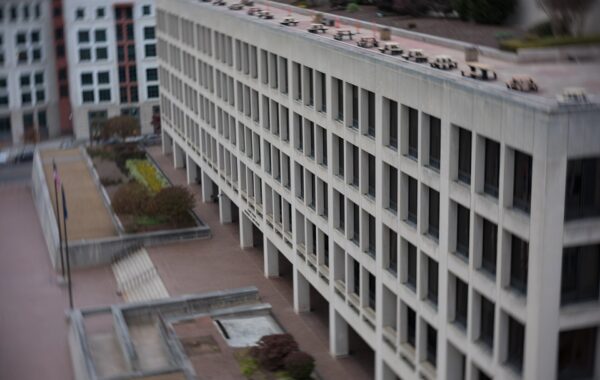 Ndërtesa Frances Perkins në Uashington, selia e Departamentit Amerikan të Punës (foto: Departamenti i Punës i SHBA, CC BY 2.0, Wikimedia Commons)