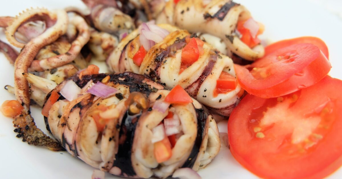 Kalamarë të pjekur në skarë