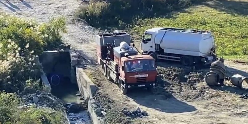 në rezervuarin e