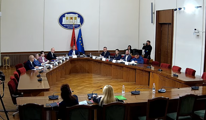 Komisioni hetimor për 11 majin  Gjiknuri  Vendimi i Kushtetueses i detyrueshëm  Kaso  Të përcaktohen hapat proceduralë