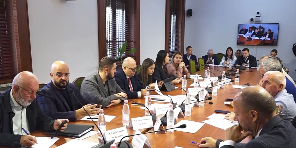 Debati për ushqimin në Kuvend, deputetët