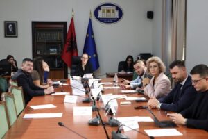për klimën dhe investimet në