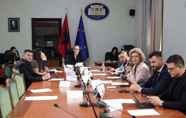 për klimën dhe investimet në