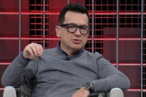 Protesta/ Ironia e juristit Spahiu: Reagimi
