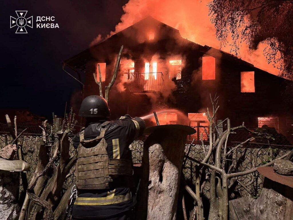 Dronë rusë godasin Kievin ditën dhe në mbrëmje  goditet salla e operacionit e Institutit të Kardiologjisë  12 të plagosur në kryeqytet