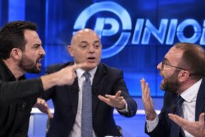 Pse opozita bëri harakiri live në