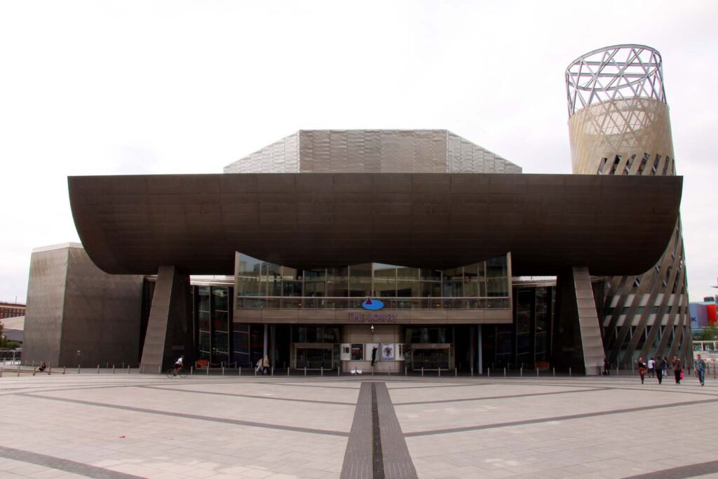 «A Christmas Carol» e Old Vic ut shpall kastin e plotë për Salfordin  John Thomson si Scrooge në skenën e Lowry t