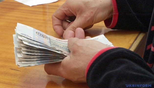 Pushtuesit kërcënojnë banorët e Luhanskut me  nacionalizim  të banesave për borxhet komunale
