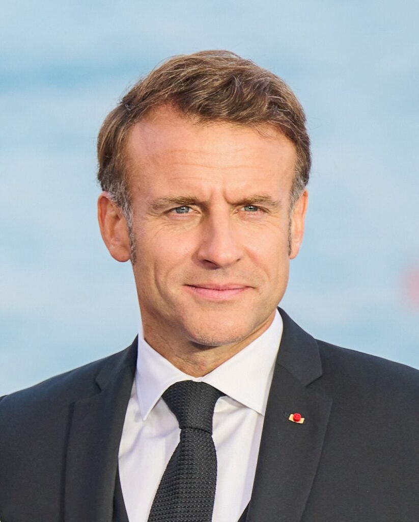 Macron mbërrin në Kuvajt dhe nis turin në Gjirin Persik për Hormuzin dhe çmimet e energjisë