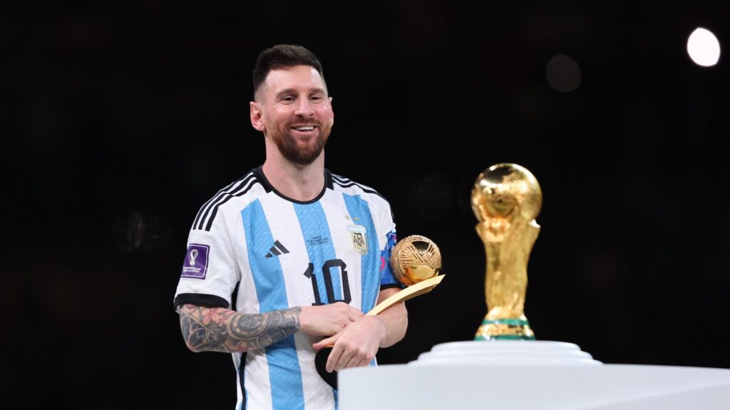 Forbes bën llogaritë e Lionel Messi t  përfitime prej 1 8 miliardë dollarësh në karrierë