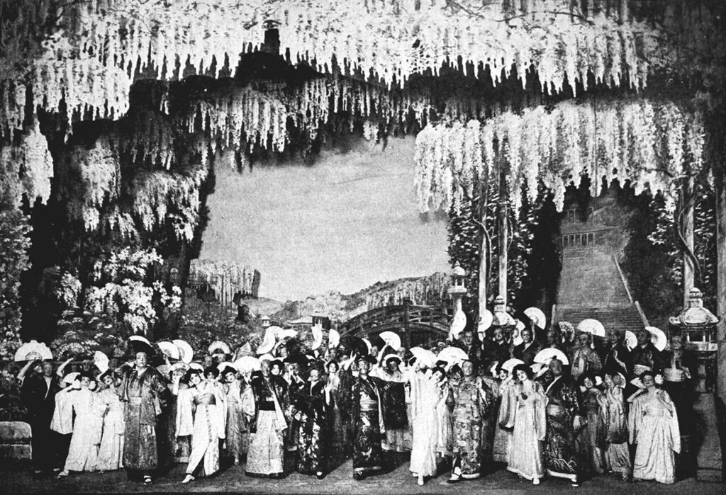 «The Mikado» hap sezonin e New York Gilbert   Sullivan Players  u shpall kasti i plotë me Vince Gover në rolin e Ko Ko së