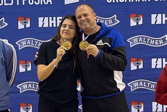 Qitësit serbë Tea dhe Damir Mikec me medalje