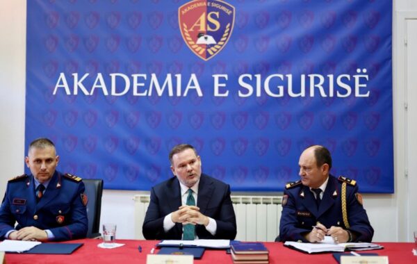 Policia që duam të kemi