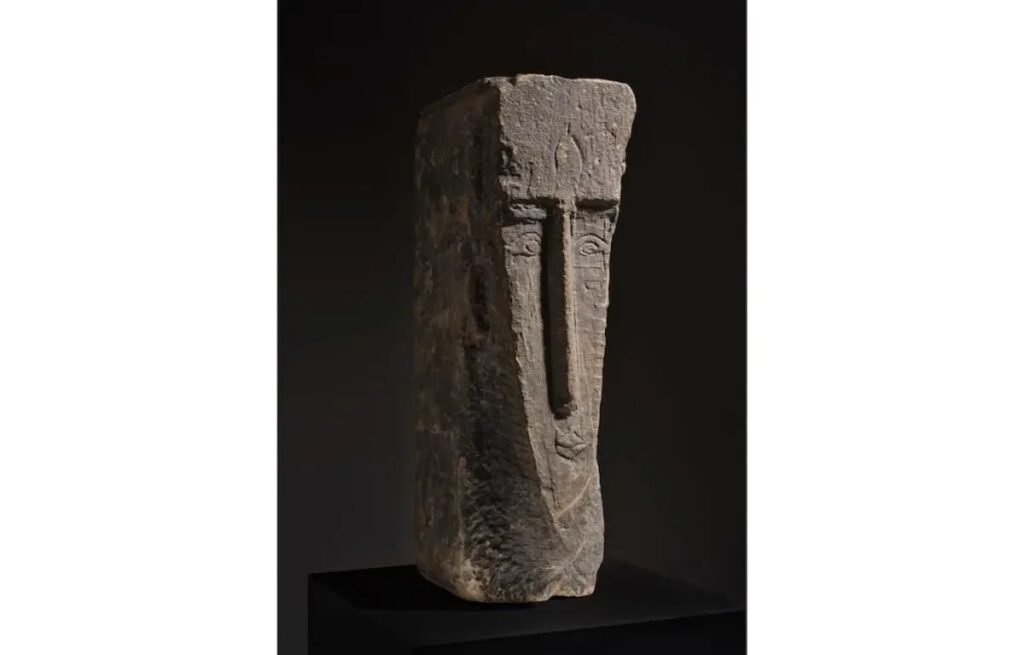 Phillips nxjerr në ankand skulpturën e rrallë të Modigliani t  «Tête» vlerësohet deri në 35 milionë dollarë