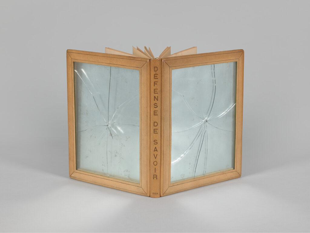 «Libri si ëndërr»  MoMA hap ekspozitën e madhe për librat surrealistë  nga manifesti i Breton it te xhami i thyer i Éluard it