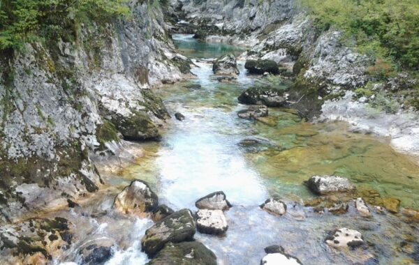 Kanioni i lumit Mrtvica