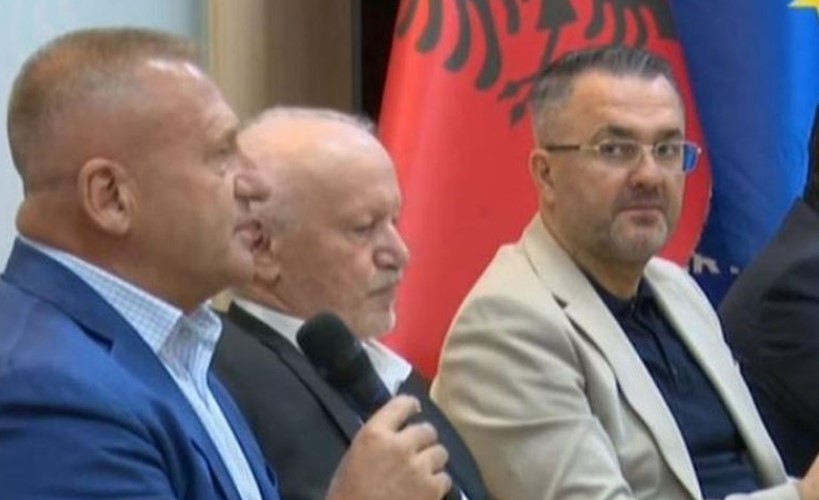  Territorialja   Ndoka kritikon ashpër Berishën në takimin me aleatët  Dëgjesat me PS në i kishe  muaj mjalti   ku