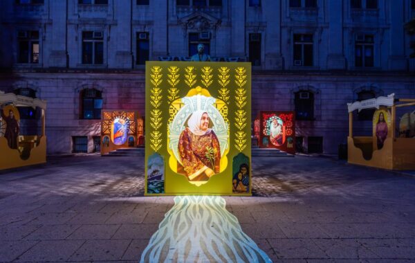 'Carriers of Light and Labor' (2026) e Michelle Angela Ortiz jashtë Bashkisë së Patersonit — foto Steve Weinik, me leje të NJMML