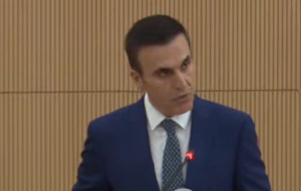 anëtarëve të rinj