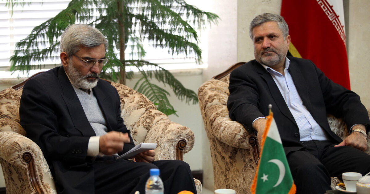 Konsulli i Përgjithshëm i Pakistanit në takim me kryebashkiakun e Mashhadit