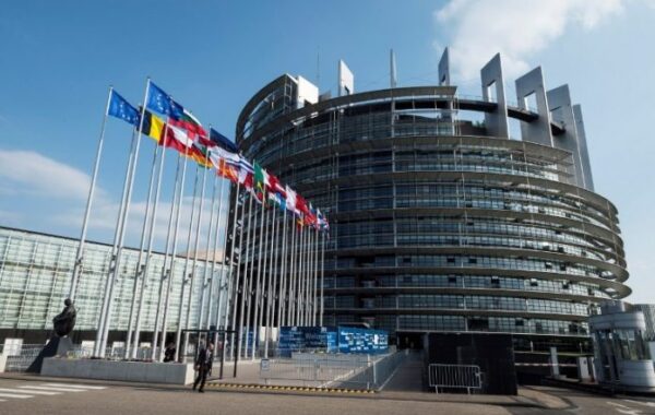 i Parlamentit Europian për