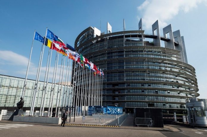 i Parlamentit Europian për