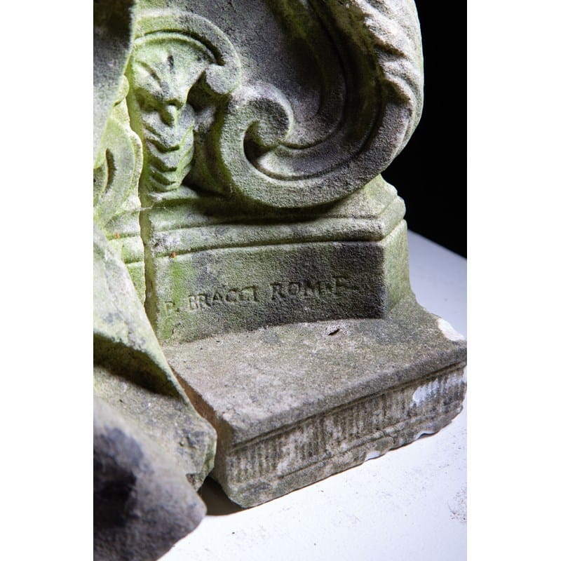 Skulptura e harruar e Papës Klement XII gjendet në një kantier riciklimi në Angli  maquette ja e mermerit e Pietro Bracci t u ble për 300 stërlina  del në ankand për 10 000