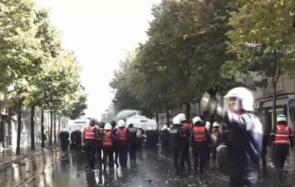 drejt Policisë