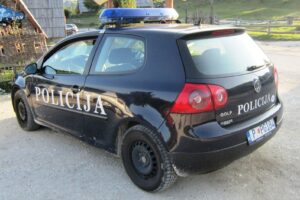Makinë e policisë së Malit të Zi (Foto: Dickelbers, CC BY-SA 3.0, Wikimedia Commons)