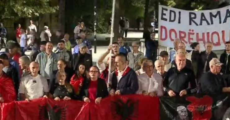 Protesta e 125 të kundër qeverisë  njoftohet protestë kombëtare më 8 tetor para Kuvendit