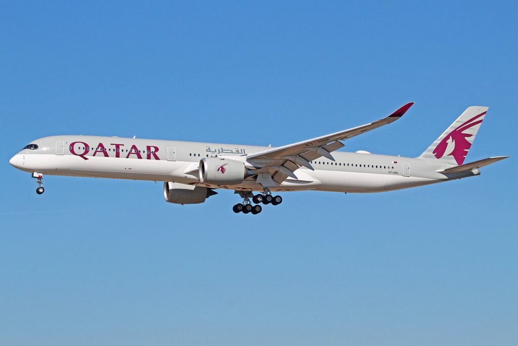 Qatar Airways pezullon fluturimet për në Riad dhe Dammam  Etihad anulon shërbimet për në tri qytete saudite