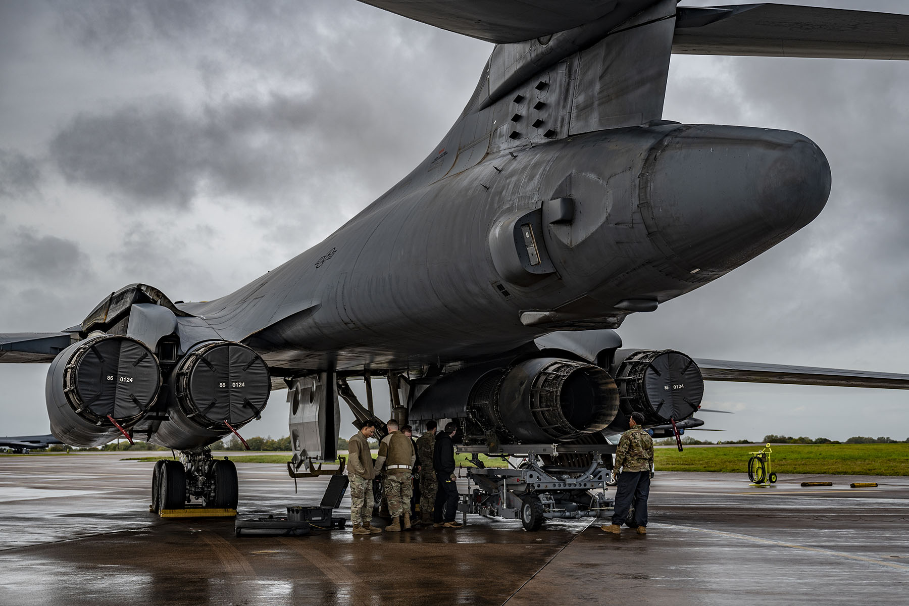 Bombardues B-1 Lancer në bazën ajrore RAF Fairford