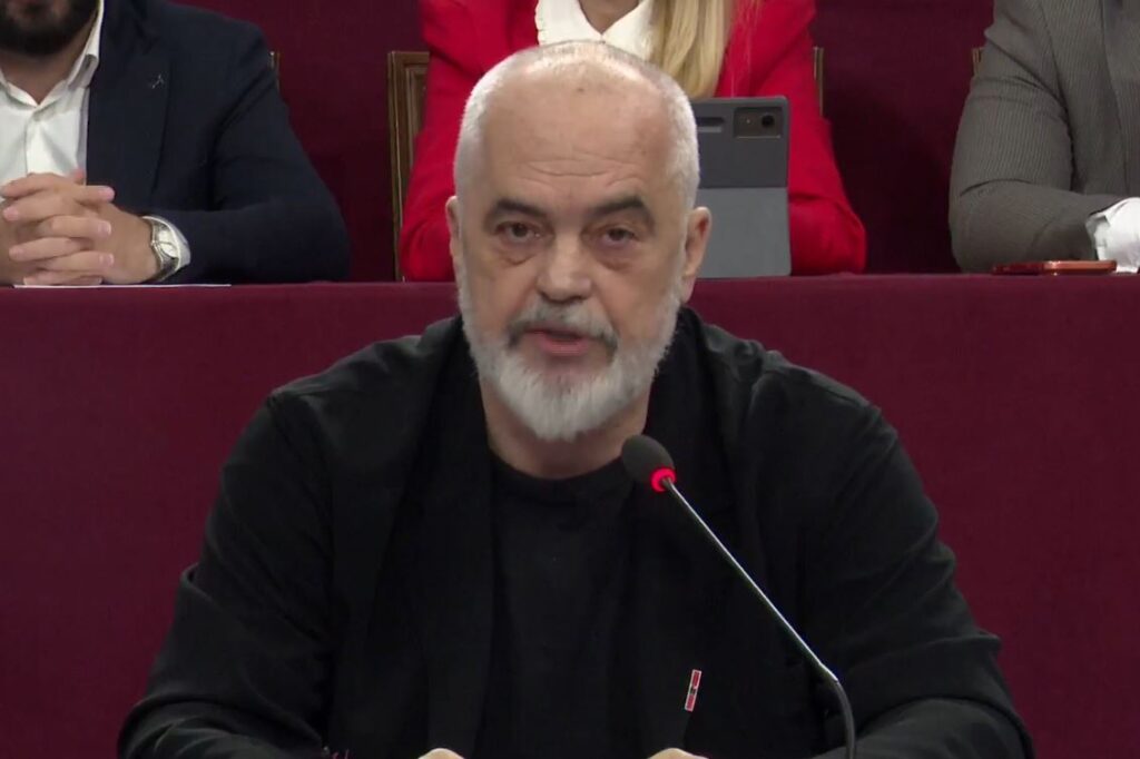 Rama përsërit ftesën për dialog  protesta studentore hyn në ditën e 16 të