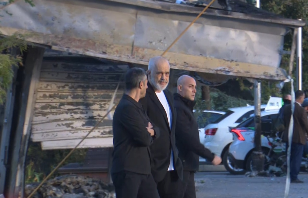 Kaosi në Tiranë  reagon Rama  S është flamë studentore  Sapo afrohemi drejt BE  këtu plas flaka