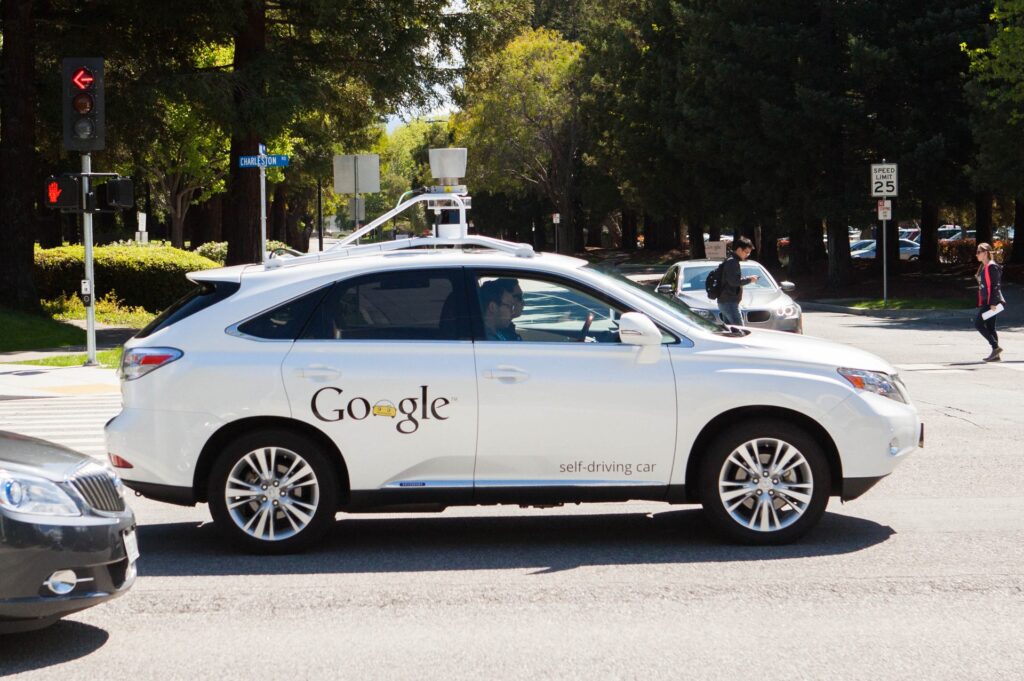 Kalifornia miraton ligjin e ri  gjoba për robotaxitë që bllokojnë ekipet e emergjencës