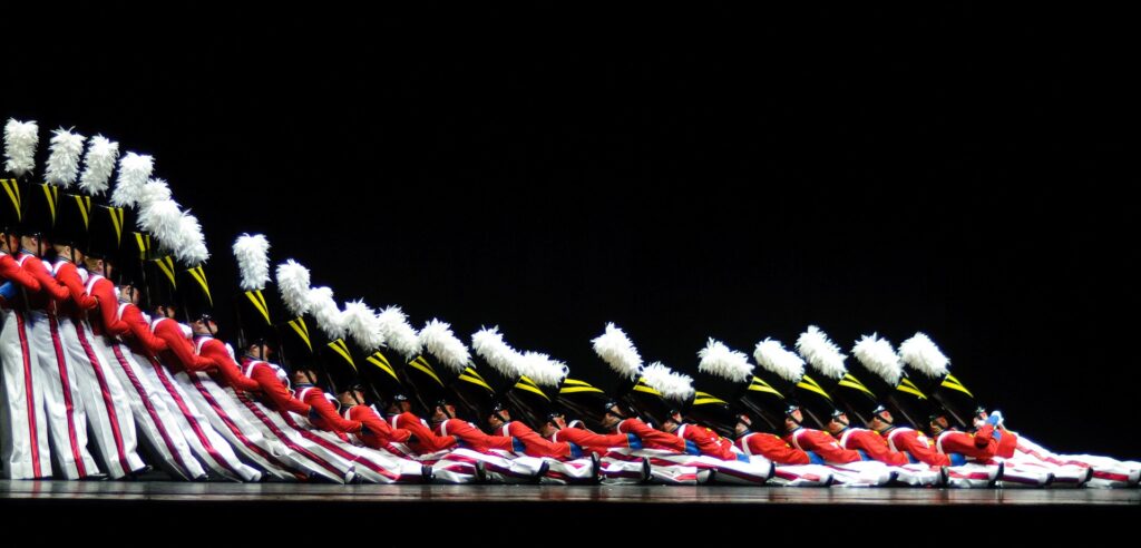 «Christmas Spectacular 2026» i «Radio City Rockettes»  numri i ri tap «Ring» dhe 10 kërcime — më së shumti ndonjëherë
