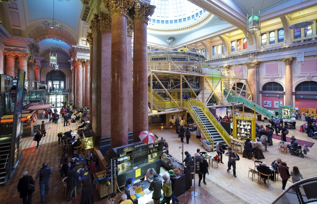 Royal Exchange zbulon sezonin 2027 2028  Beverley Knight si Beatrice në «Much Ado About Nothing» dhe «Guys and Dolls» në Manchester
