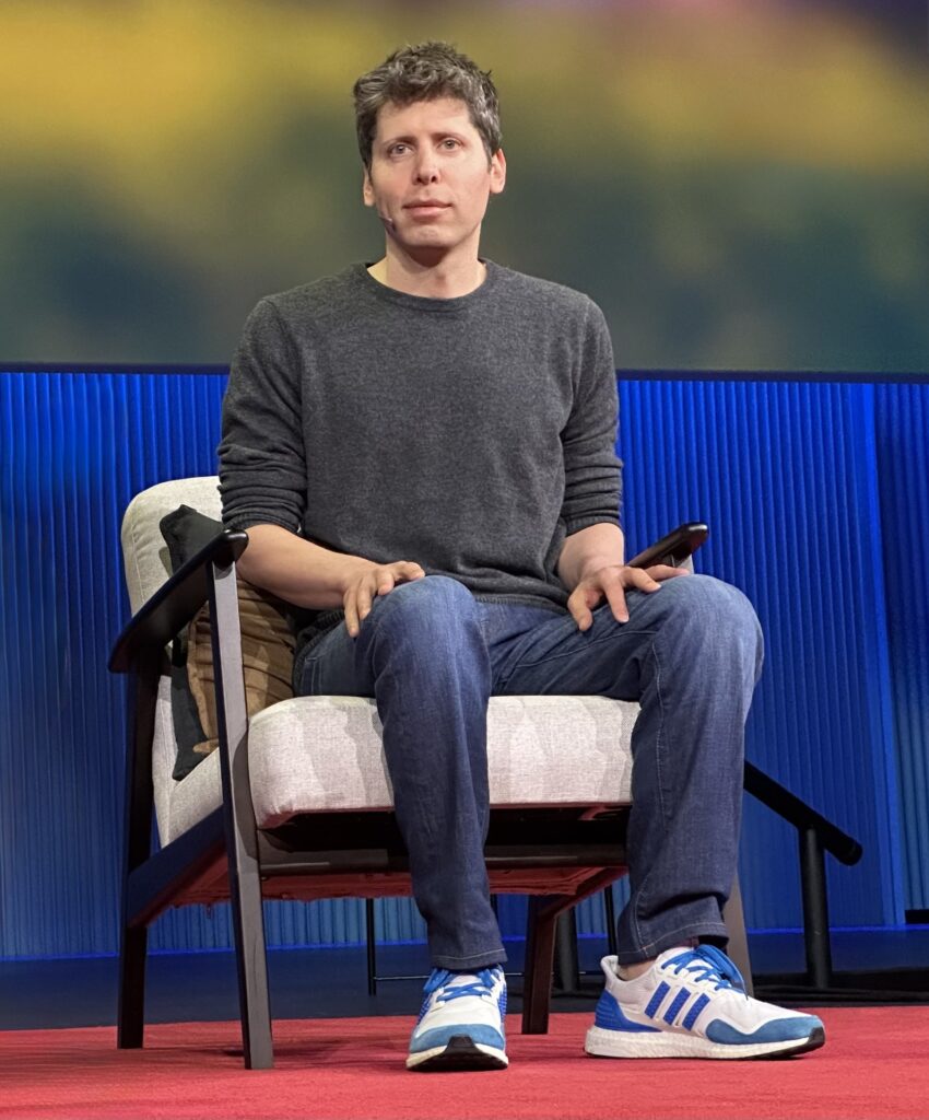 Zëdhënësi i OpenAI it ndërpret pyetjen për vetëvrasjen e përdoruesit të ChatGPT gjatë intervistës së Sam Altman me Vanity Fair