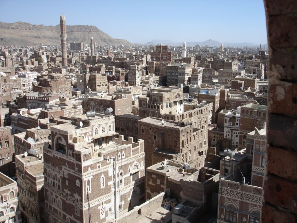 Arabia Saudite thotë se është gati për bisedime me Huthi t dhe do t i japë fund luftës në Jemen