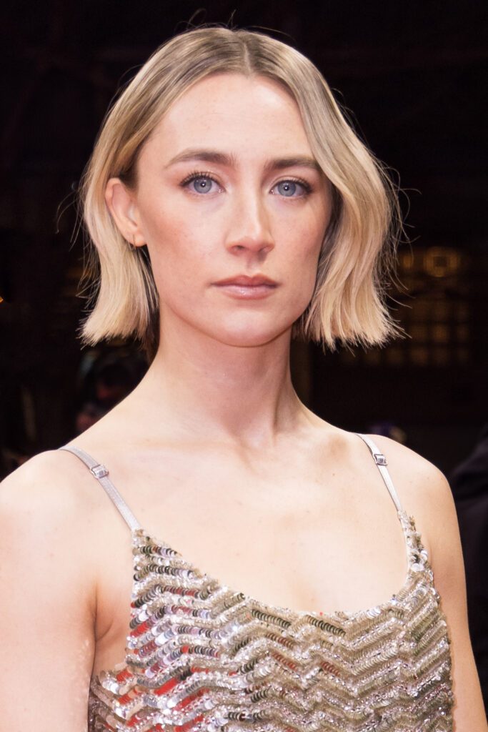 Saoirse Ronan fiton çmimin  Best of British  në Festivalin e Filmit Encounters me debutimin e saj regjisorial  Paper Plane 