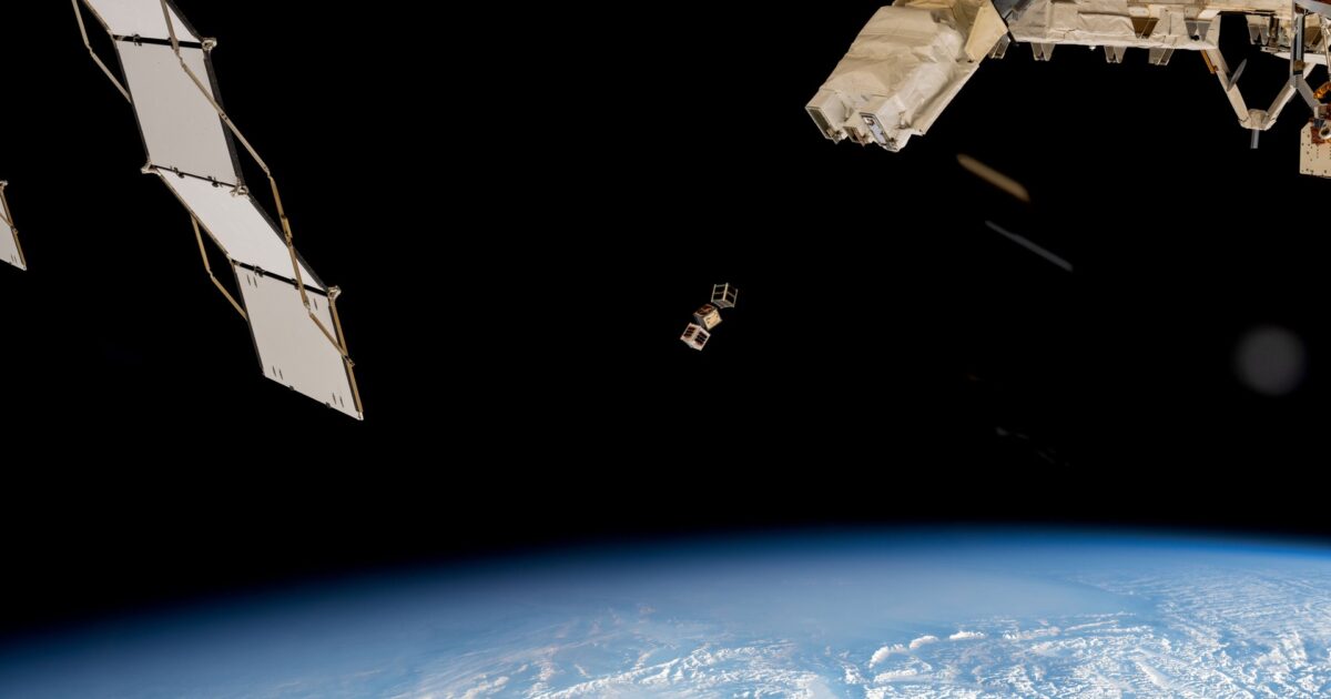 CubeSat-e në orbitën e Tokës