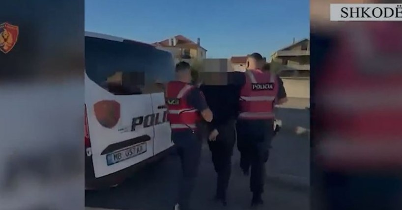 në kërkim tre persona