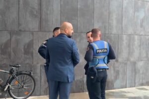 “Jemi Milicia Serbe, kemi vendosur bombë”.