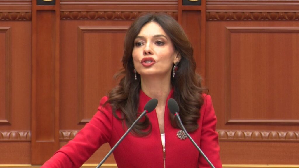  Territorialja   Spiropali paralajmëron votën kundër  Nuk është kjo reforma që duhet  s jemi kartonë këtu